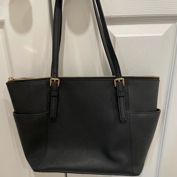 Michael Kors Large Saffiano Leather Top-Zip Tote Bag - Picture 3 of 3